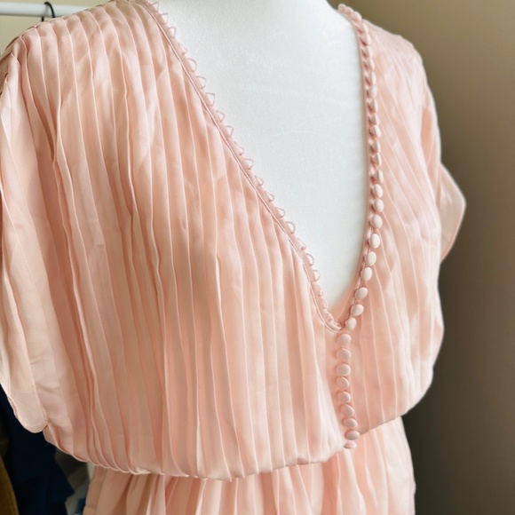 Elizabeth and James | Pale Pink Peplum pleated blouse vintage sz XS - Picture 2 of 16
